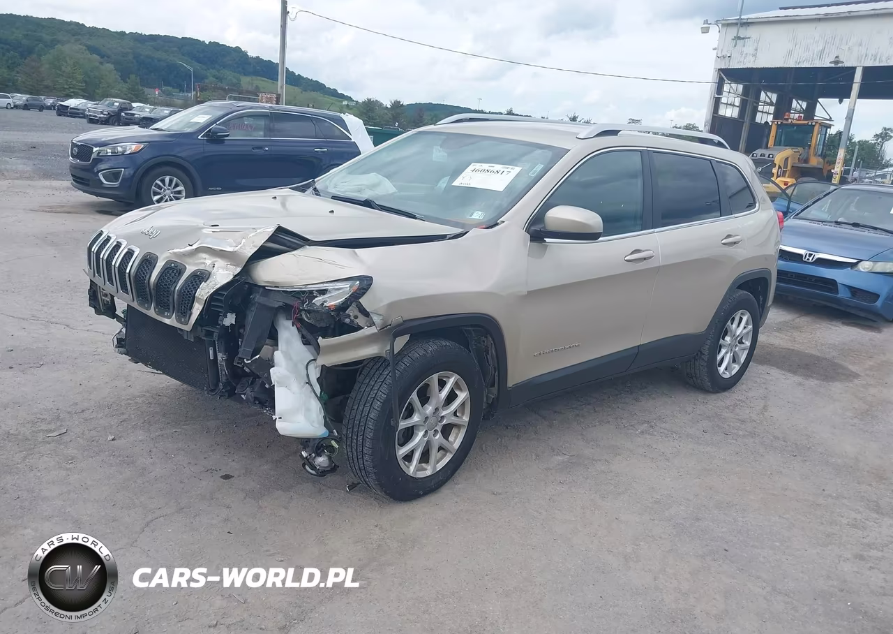 2015 Jeep Cherokee Latitude VIN:1C4PJMCS0FW529437 - 2