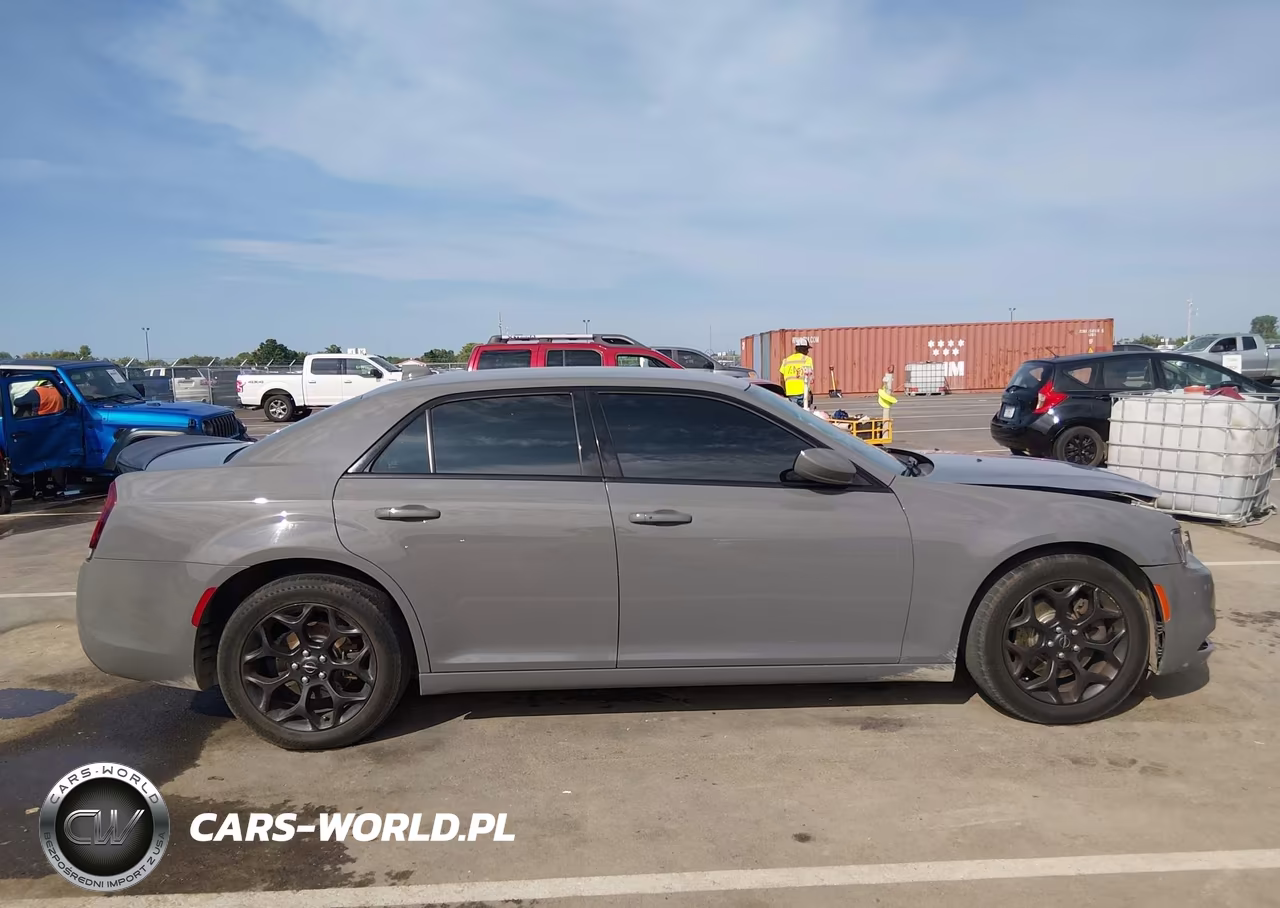 2019 Chrysler 300 300S Awd VIN:2C3CCAGG6KH656039 - 13