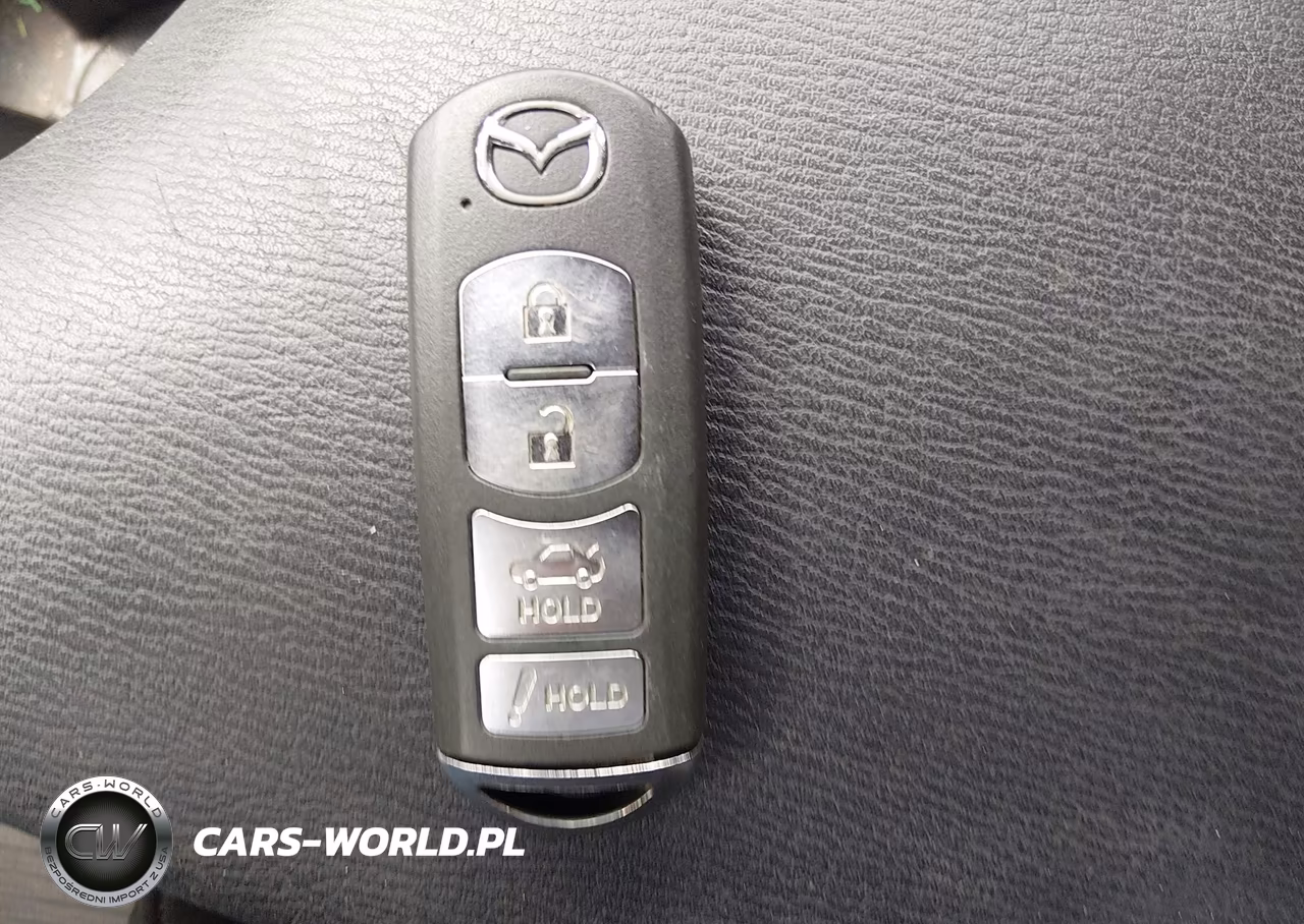 2014 Mazda Mazda3 I Touring VIN:JM1BM1V75E1110035 - 9