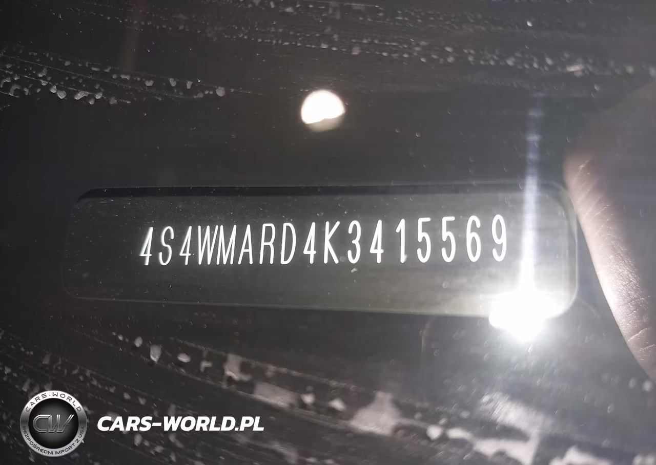 2019 Subaru Ascent Touring VIN:4S4WMARD4K3415569 - 9