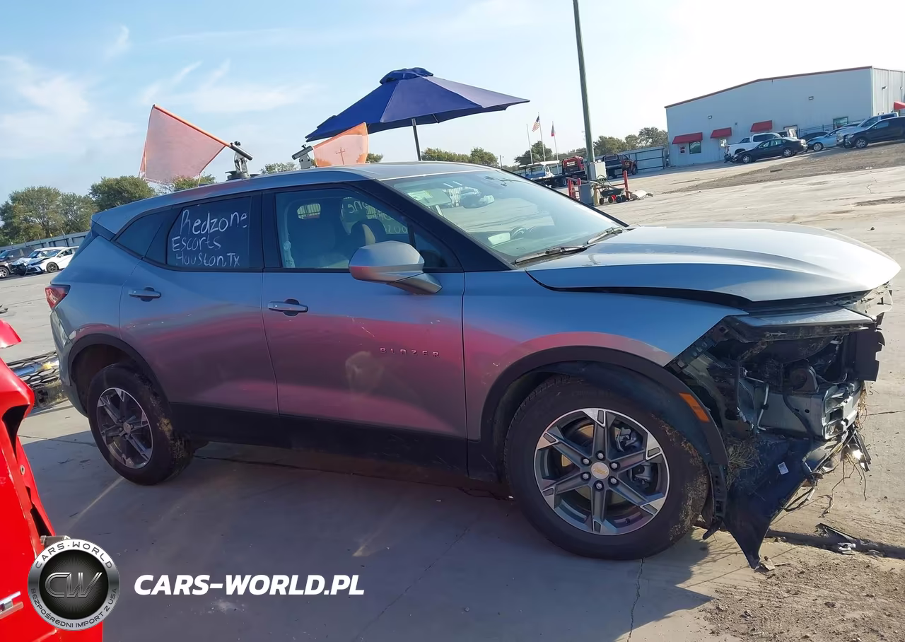 2025 Chevrolet Blazer Fwd 2Lt VIN:3GNKBCR48SS237381 - 14