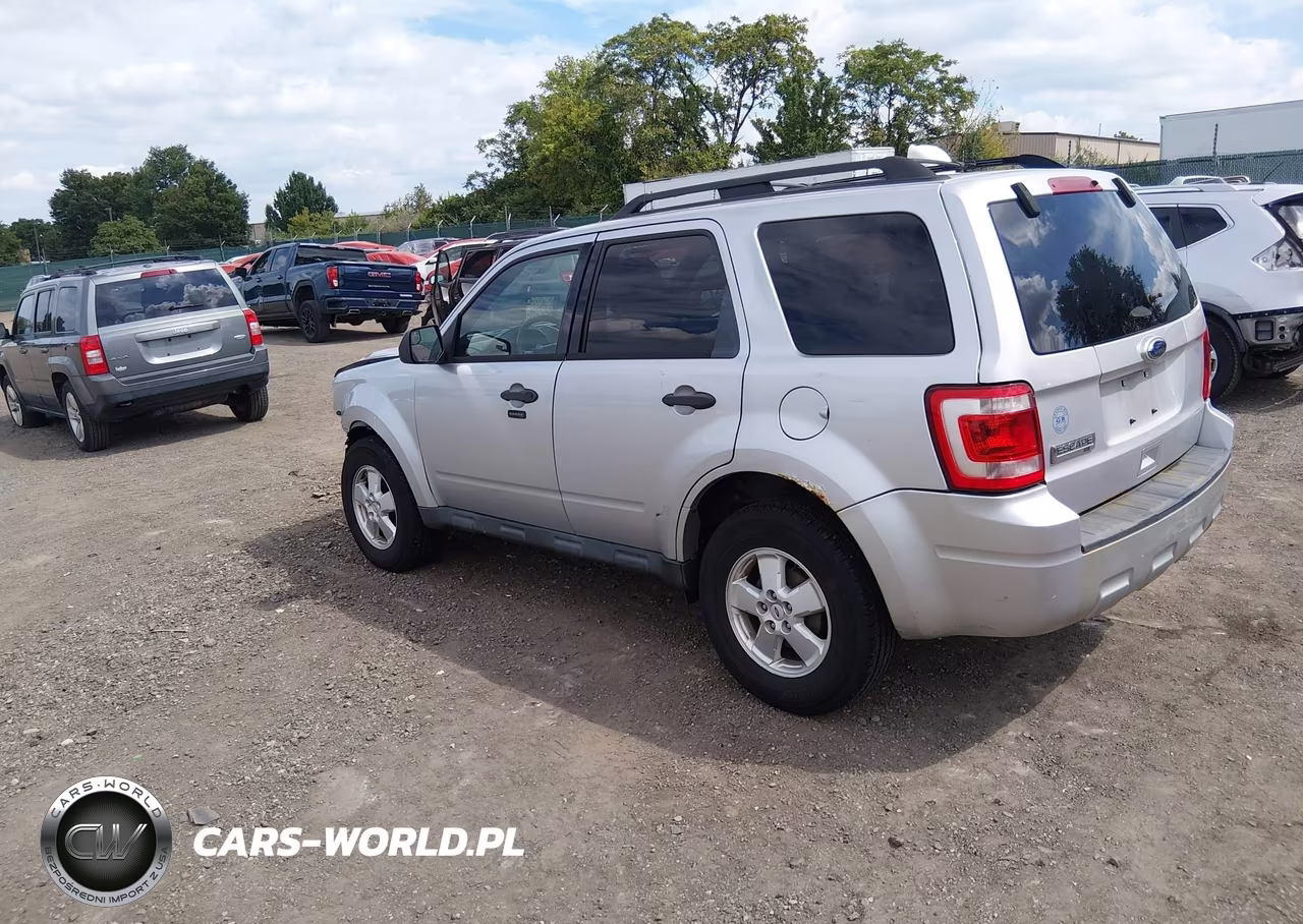2012 Ford Escape Xlt VIN:1FMCU0D7XCKB70699 - 3
