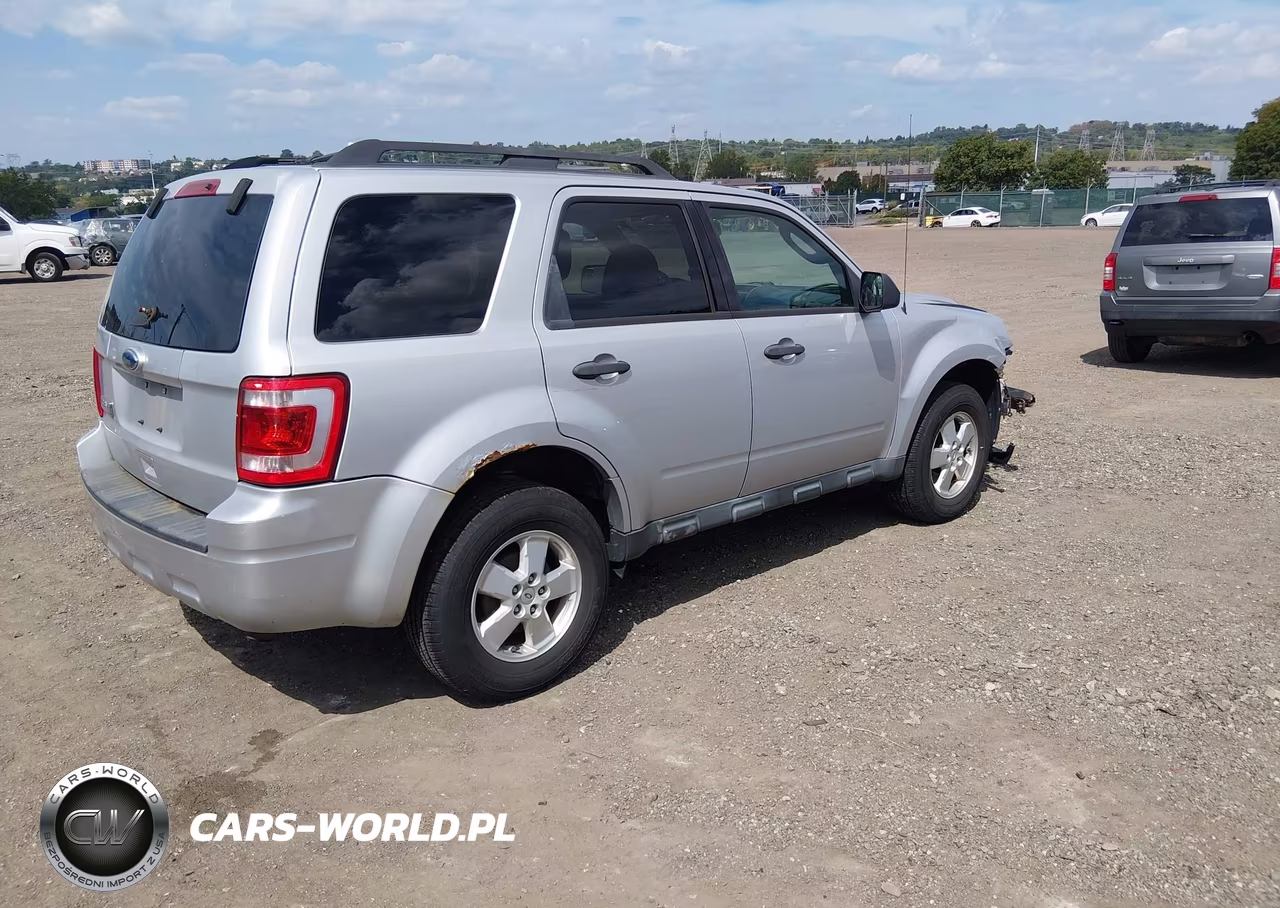 2012 Ford Escape Xlt VIN:1FMCU0D7XCKB70699 - 4