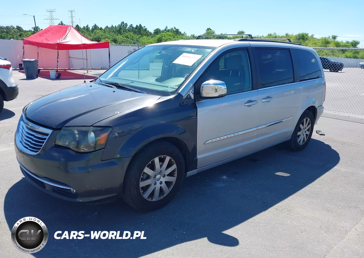 2011 Chrysler Town & Country Touring-L VIN:2A4RR8DG2BR677542 - 2