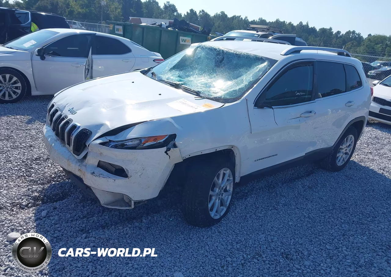 2018 Jeep Cherokee Latitude Plus Fwd VIN:1C4PJLLB6JD590659 - 2