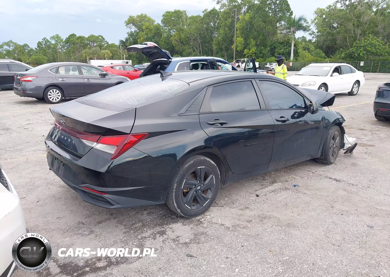 2021 Hyundai Elantra Sel VIN:KMHLM4AG0MU066076 - 4