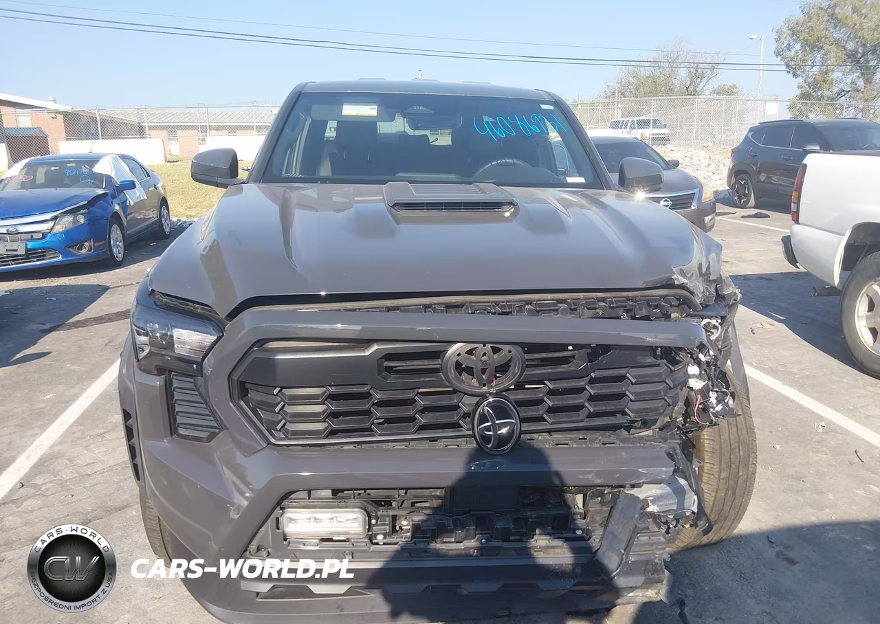 2025 Toyota Tacoma Trd Sport VIN:3TMLB5JN2SM093294 - 12