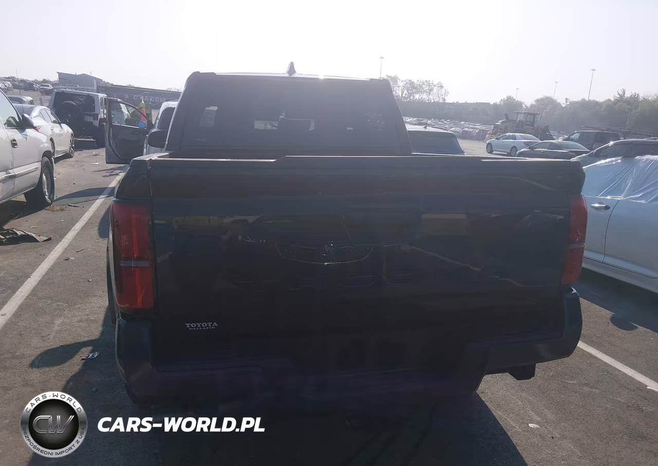 2025 Toyota Tacoma Trd Sport VIN:3TMLB5JN2SM093294 - 16