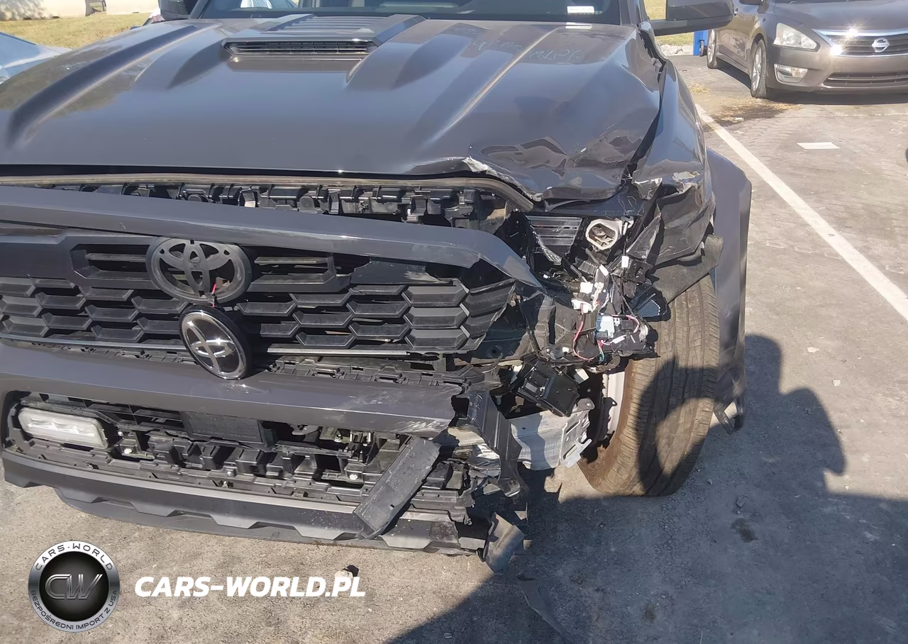 2025 Toyota Tacoma Trd Sport VIN:3TMLB5JN2SM093294 - 18