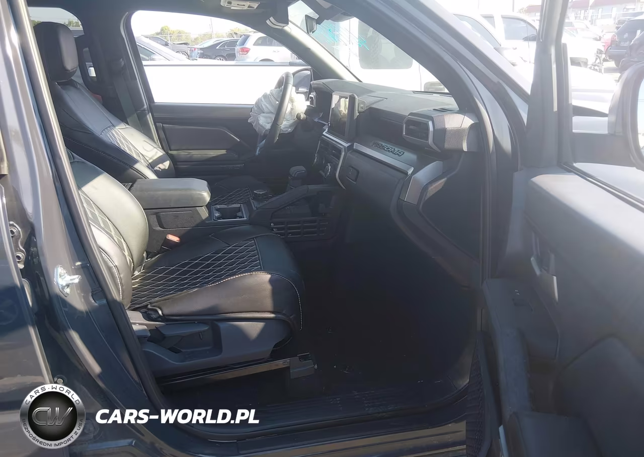 2025 Toyota Tacoma Trd Sport VIN:3TMLB5JN2SM093294 - 5