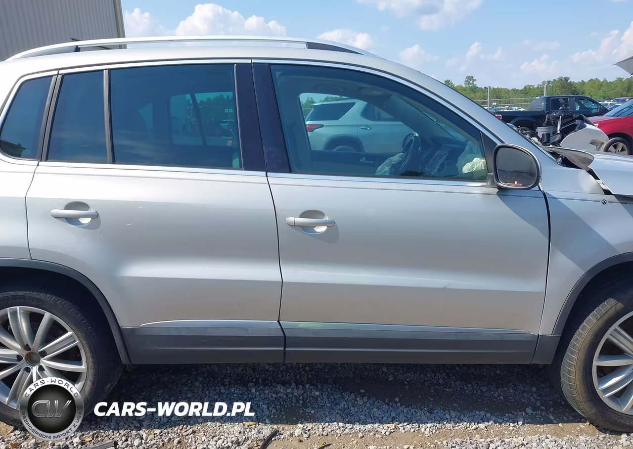 2012 Volkswagen Tiguan Se VIN:WVGAV7AX2CW523673 - 14
