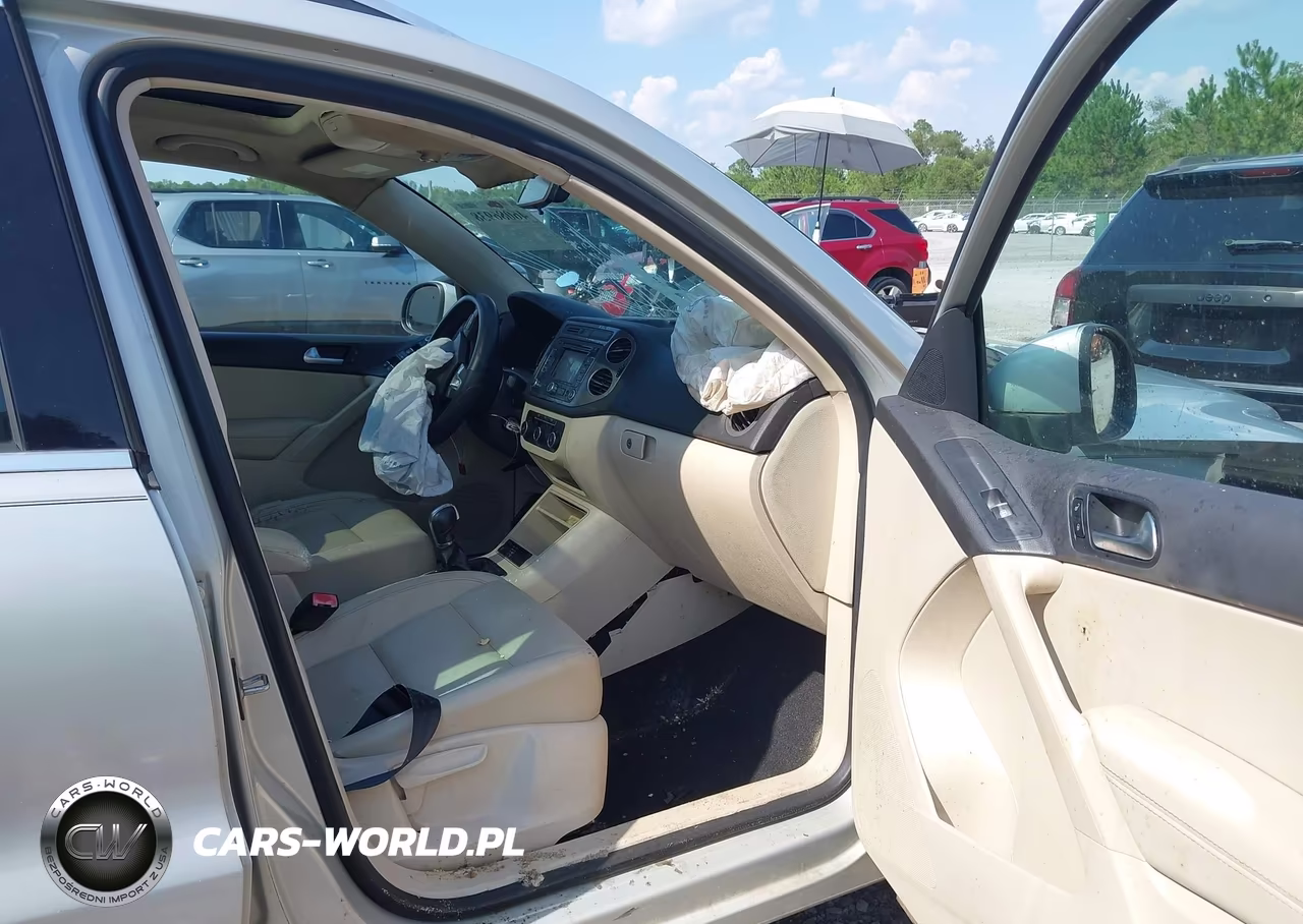 2012 Volkswagen Tiguan Se VIN:WVGAV7AX2CW523673 - 5