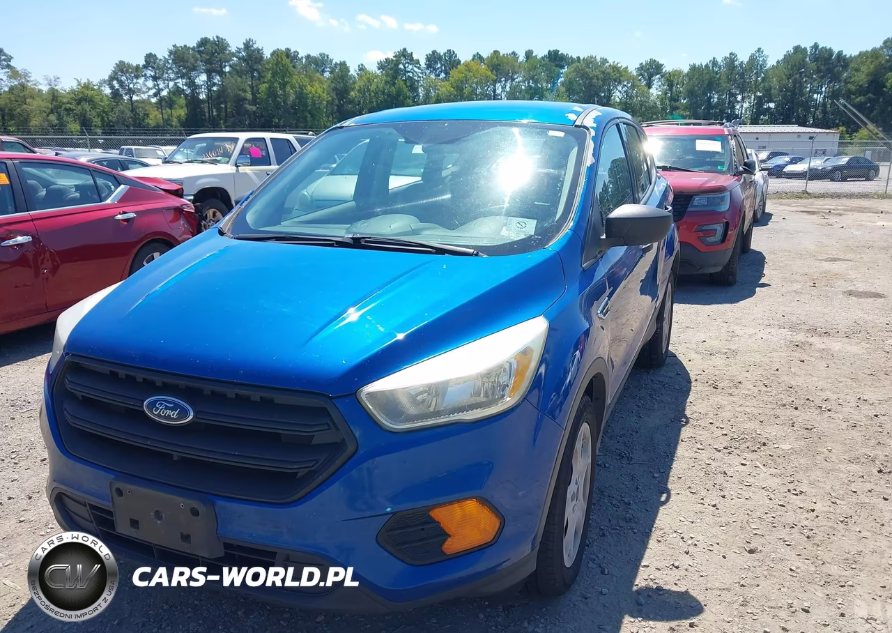 2017 Ford Escape S VIN:1FMCU0F7XHUA36591 - 6