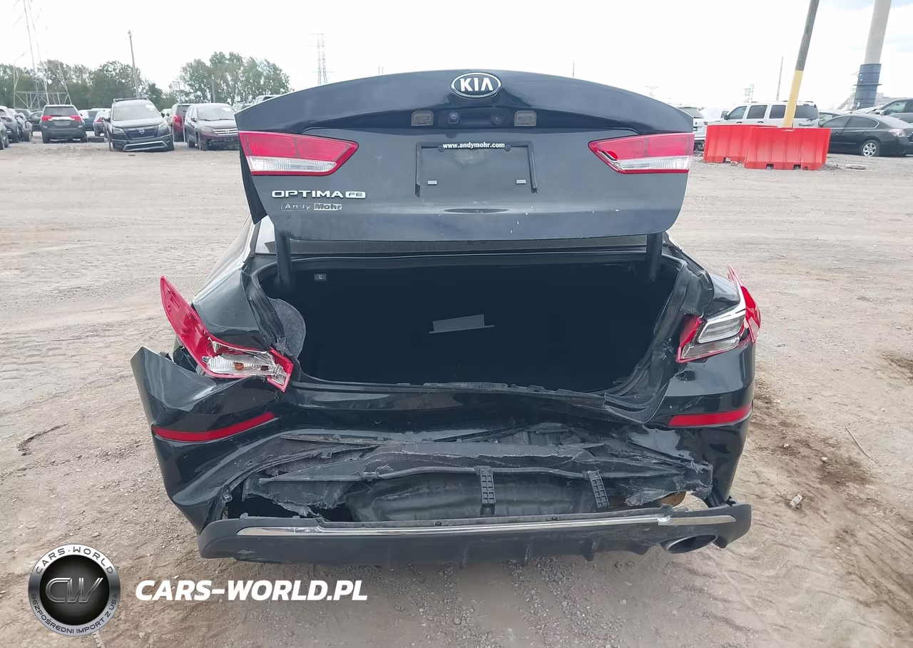 2019 Kia Optima Lx VIN:5XXGT4L32KG330081 - 16