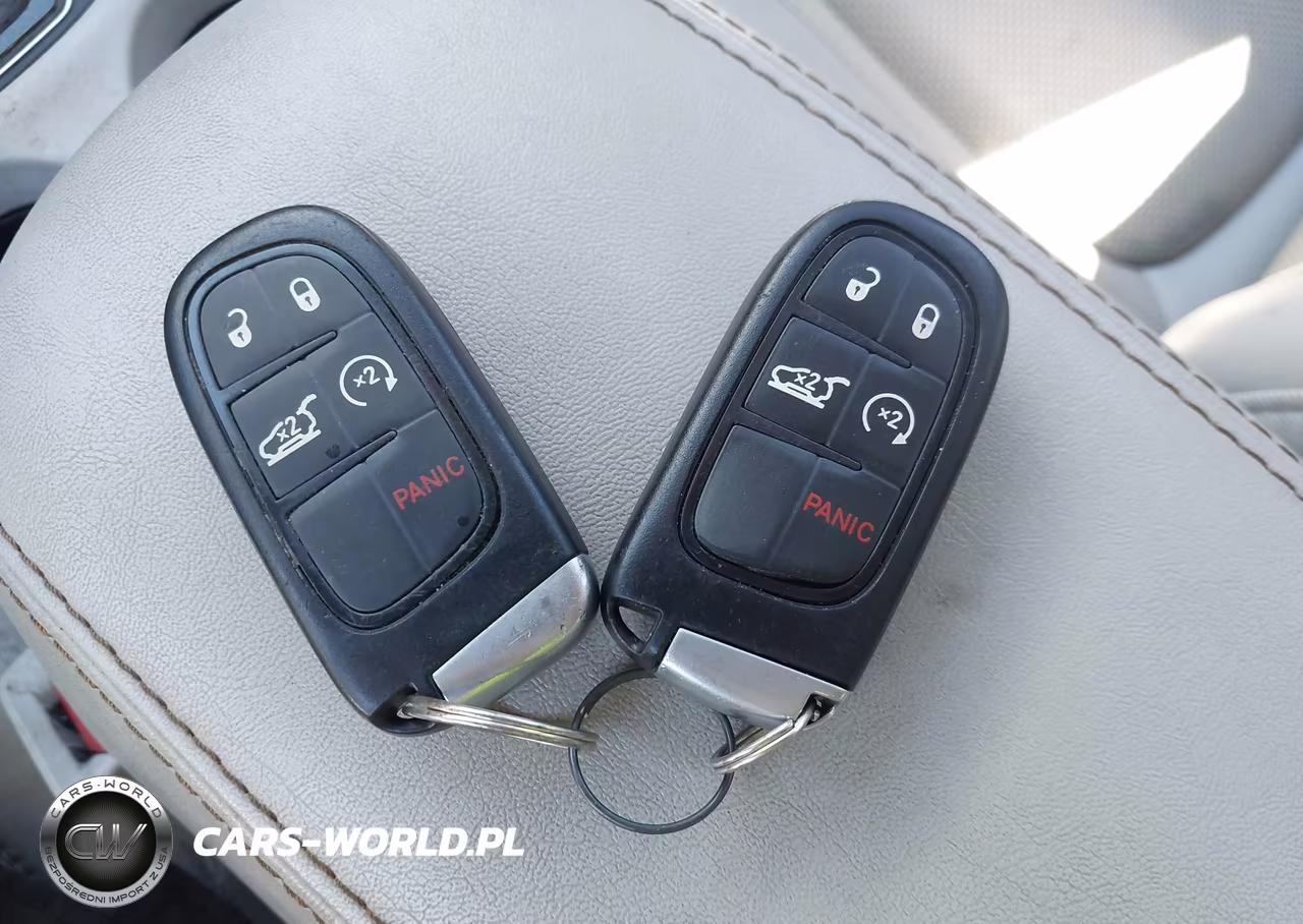 2019 Jeep Cherokee Limited 4X4 VIN:1C4PJMDN1KD299468 - 11