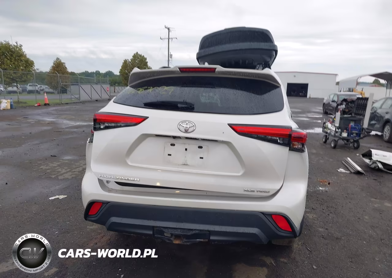 2021 Toyota Highlander Xle VIN:5TDGZRBHXMS138160 - 17
