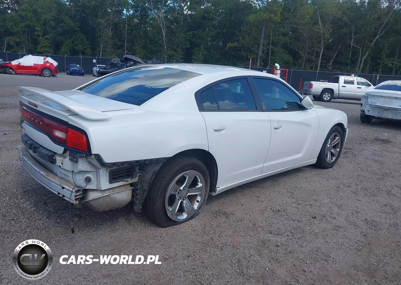 2013 Dodge Charger Se VIN:2C3CDXBGXDH549781 - 4