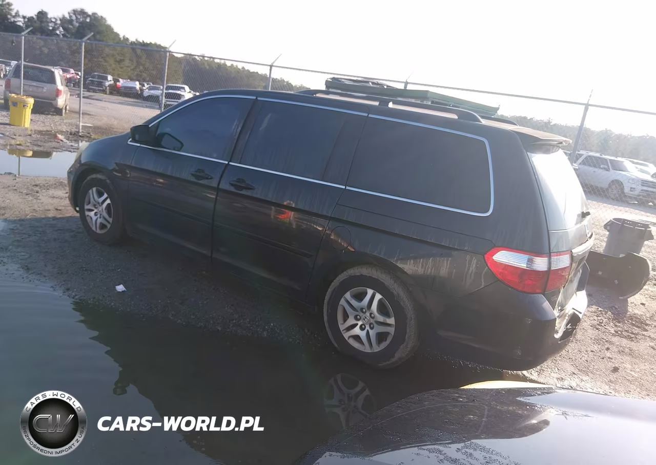 2005 Honda Odyssey Touring VIN:5FNRL38895B096214 - 3