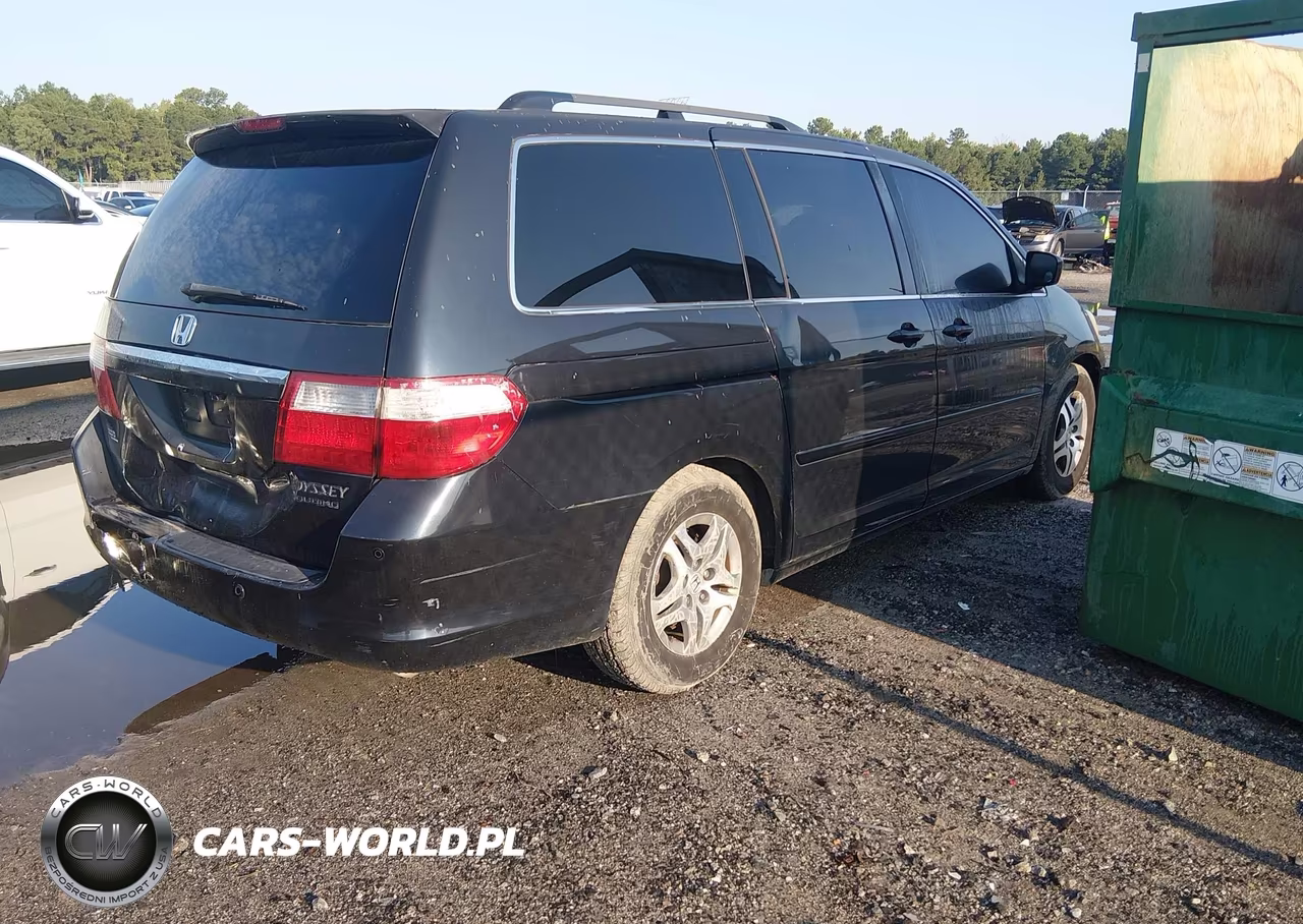 2005 Honda Odyssey Touring VIN:5FNRL38895B096214 - 4