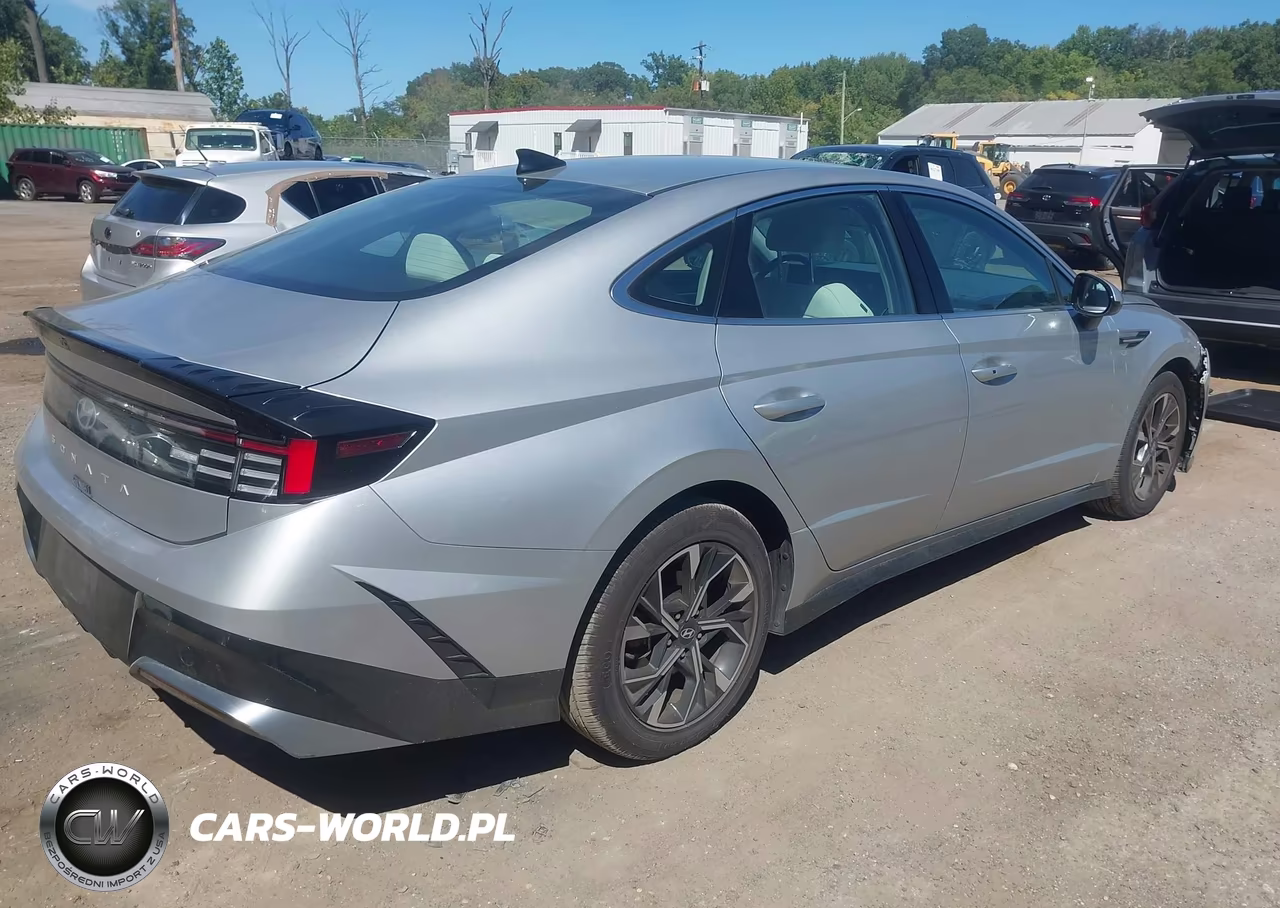 2024 Hyundai Sonata Sel VIN:KMHL64JA4RA368436 - 4