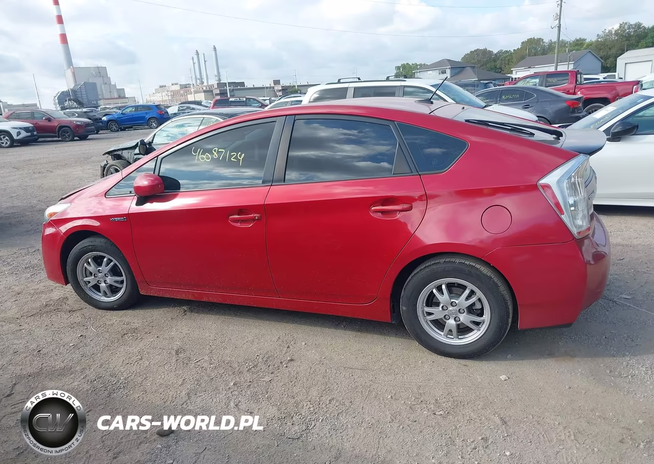 2011 Toyota Prius Three VIN:JTDKN3DU2B1388712 - 14