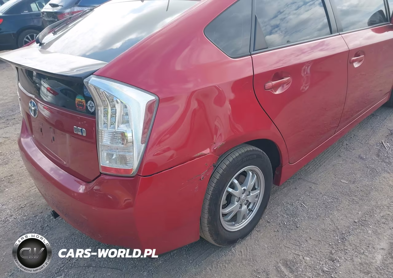 2011 Toyota Prius Three VIN:JTDKN3DU2B1388712 - 6
