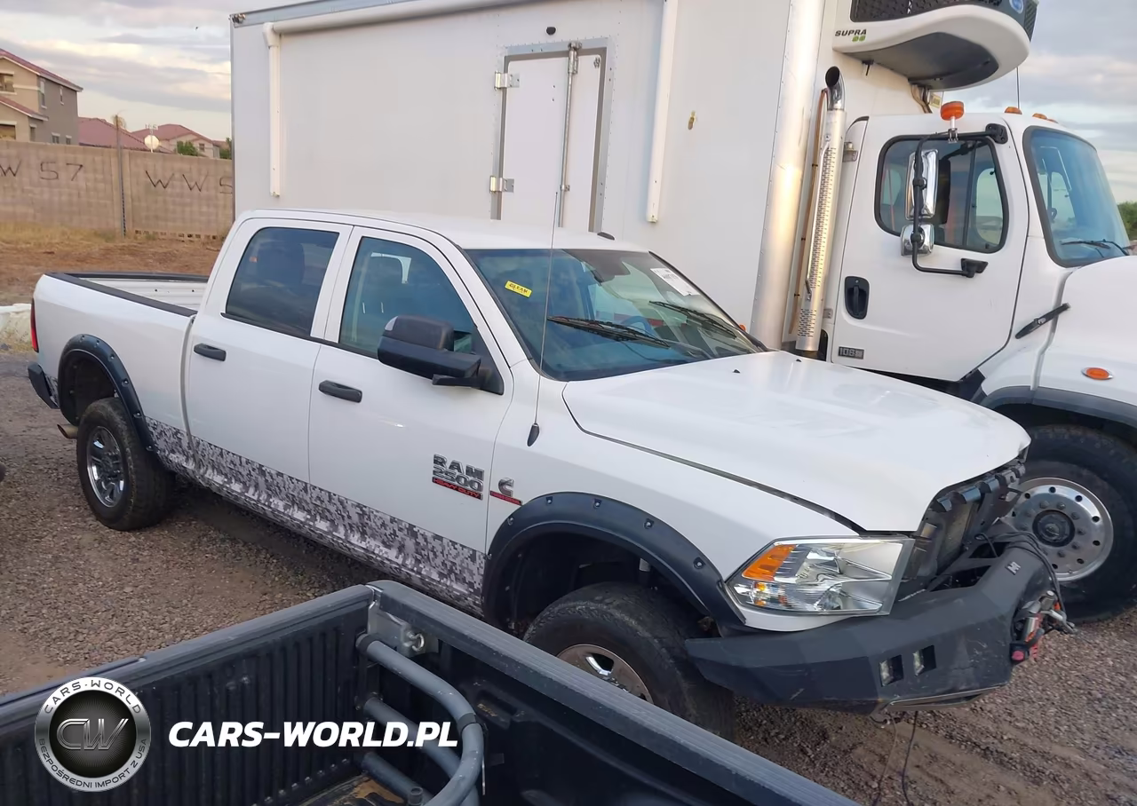 2015 Ram 2500 Tradesman VIN:3C6UR5CL1FG592319 - 1