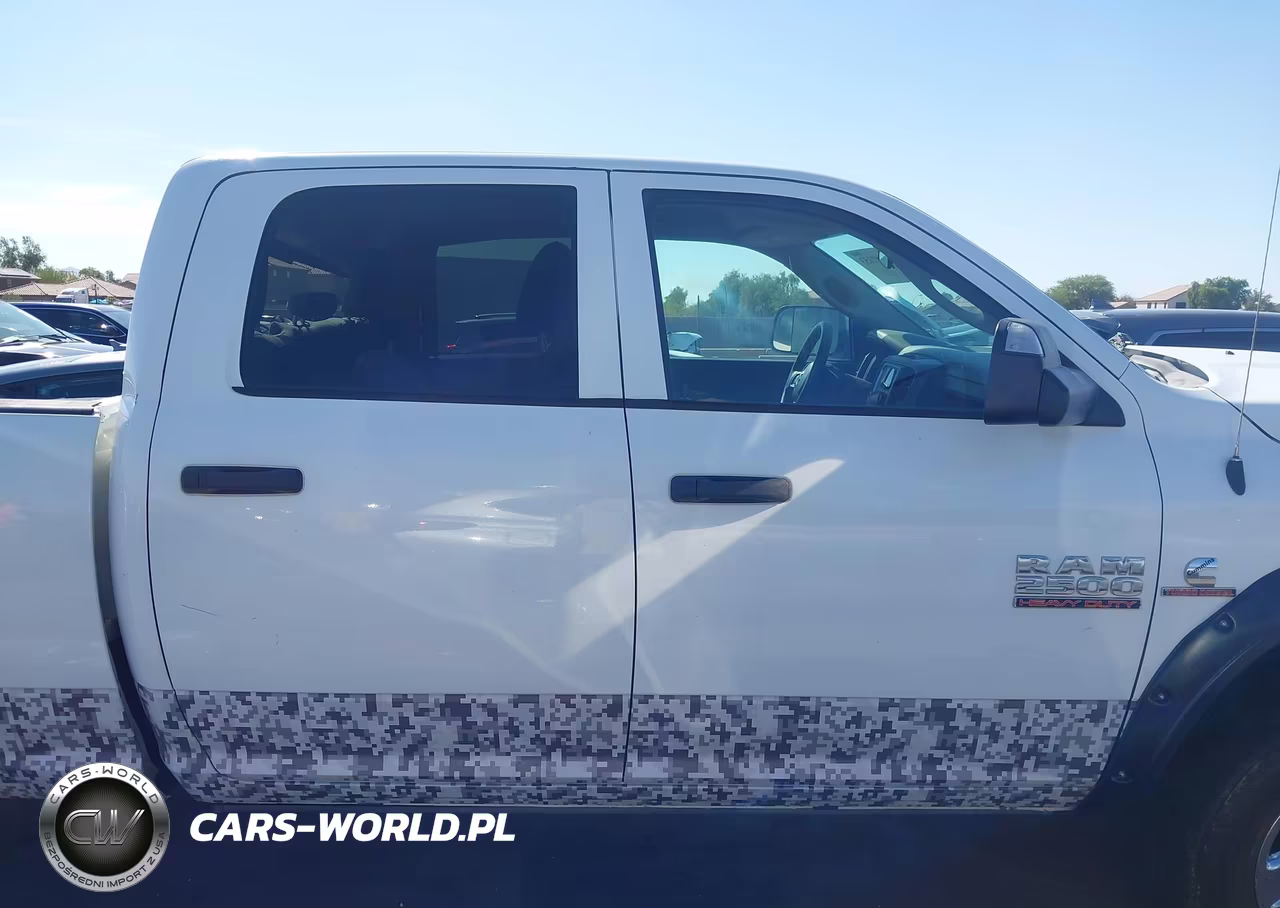 2015 Ram 2500 Tradesman VIN:3C6UR5CL1FG592319 - 13