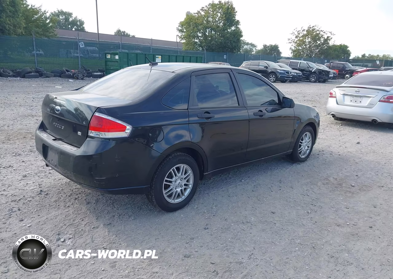 2009 Ford Focus Se VIN:1FAHP35N99W243066 - 4