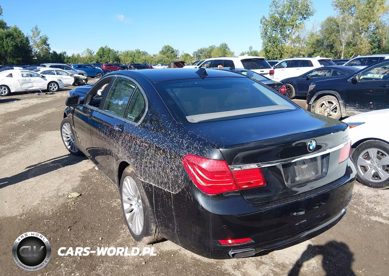 2012 BMW 750I xDrive VIN:WBAKC6C51CC396563 - 3