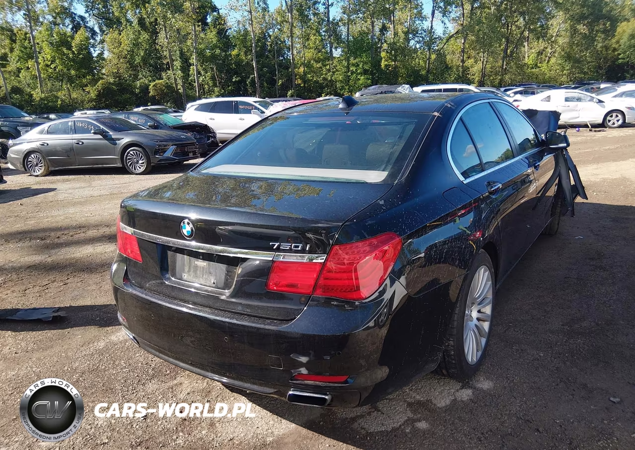 2012 BMW 750I xDrive VIN:WBAKC6C51CC396563 - 4