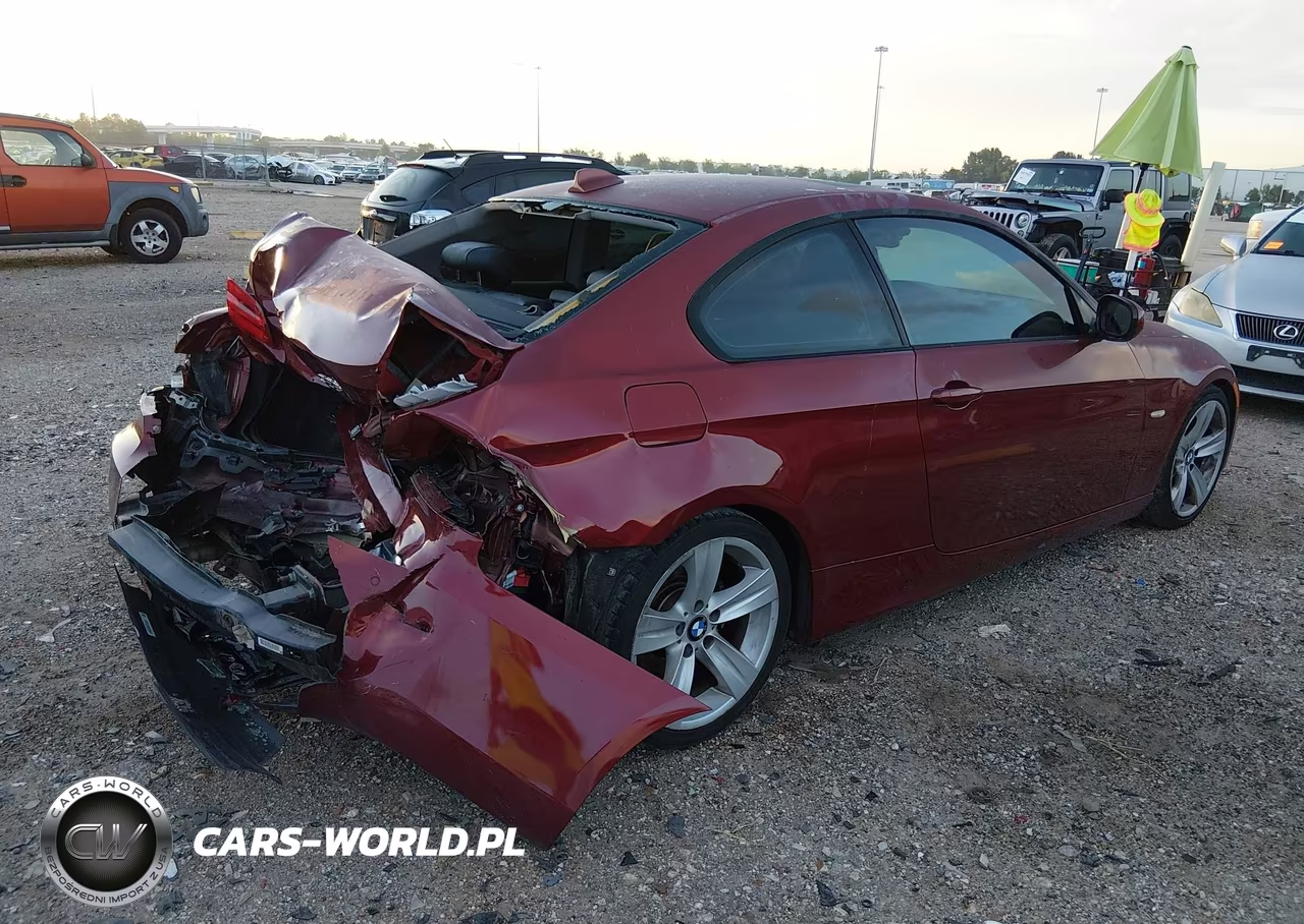 2011 BMW 328I VIN:WBAKE5C57BE573317 - 4