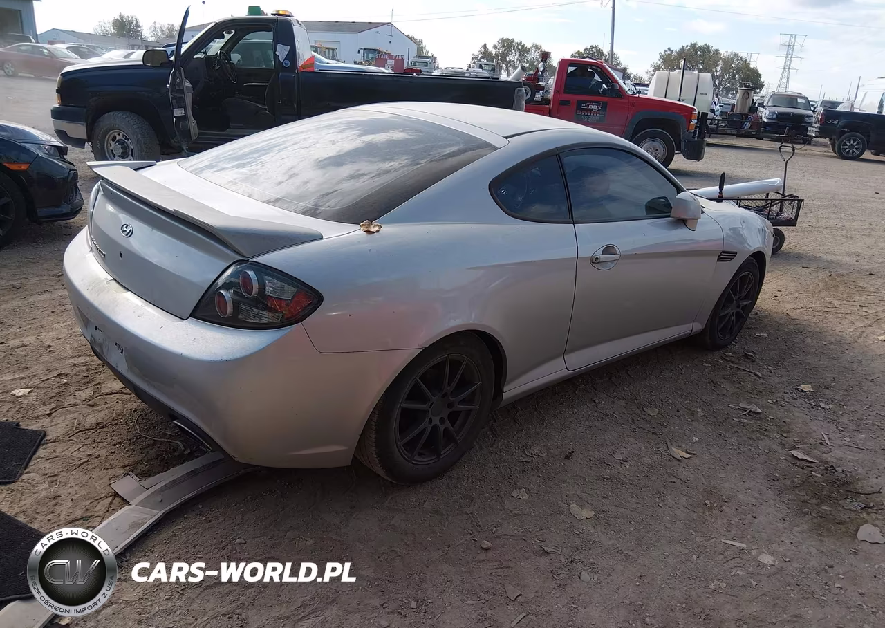 2008 Hyundai Tiburon Gs VIN:KMHHM66D48U265220 - 4