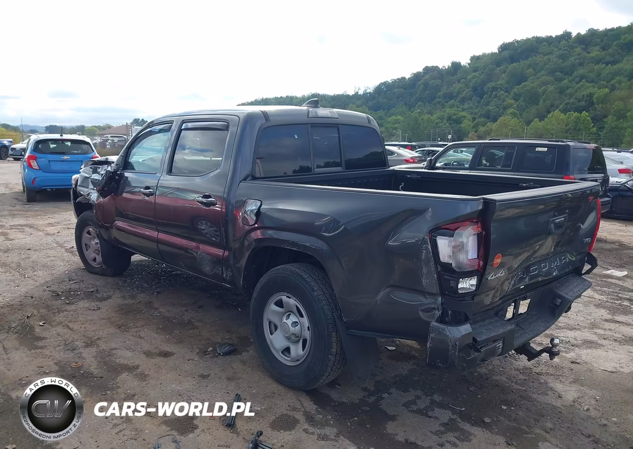 2023 Toyota Tacoma Sr V6 VIN:3TMCZ5AN7PM621317 - 3
