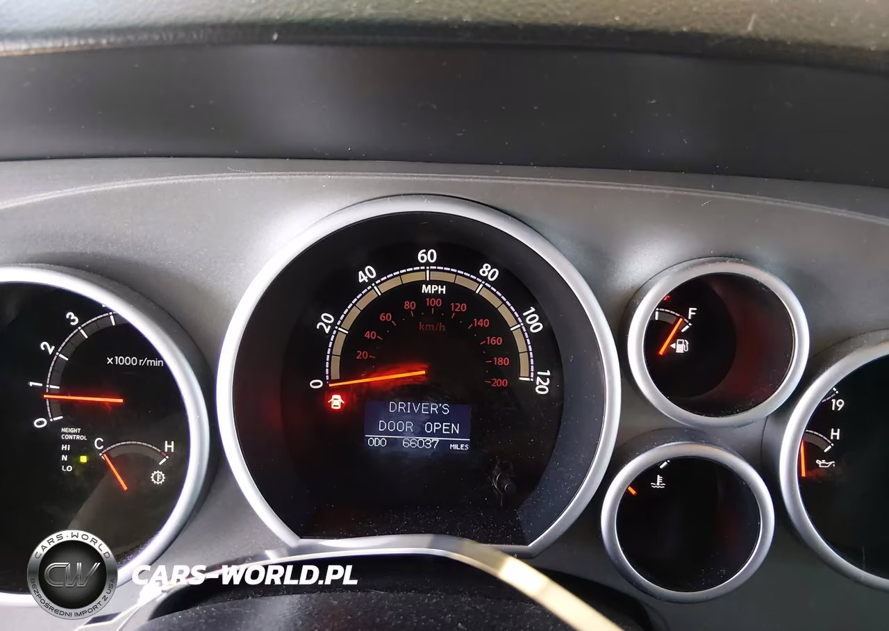 2014 Toyota Sequoia Platinum 5.7L V8 VIN:5TDYY5G1XES051338 - 7