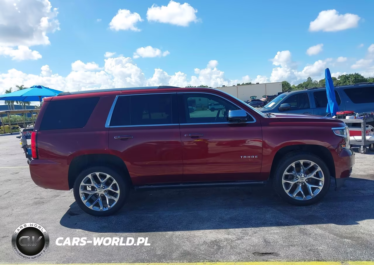 2018 Chevrolet Tahoe Premier VIN:1GNSCCKC3JR303125 - 13