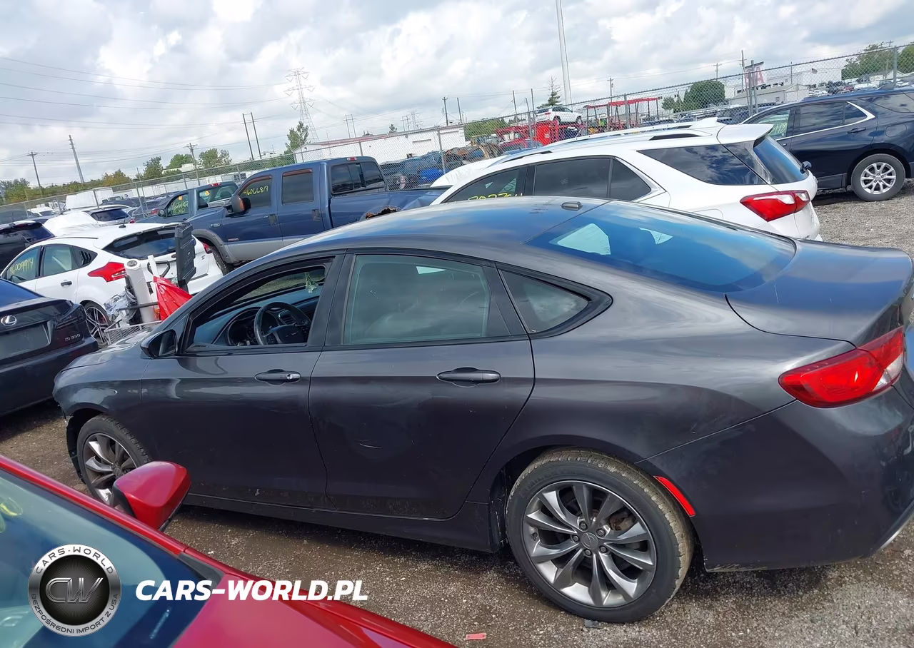 2015 Chrysler 200 S VIN:1C3CCCBB7FN555239 - 15