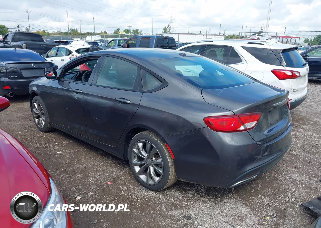 2015 Chrysler 200 S VIN:1C3CCCBB7FN555239 - 3