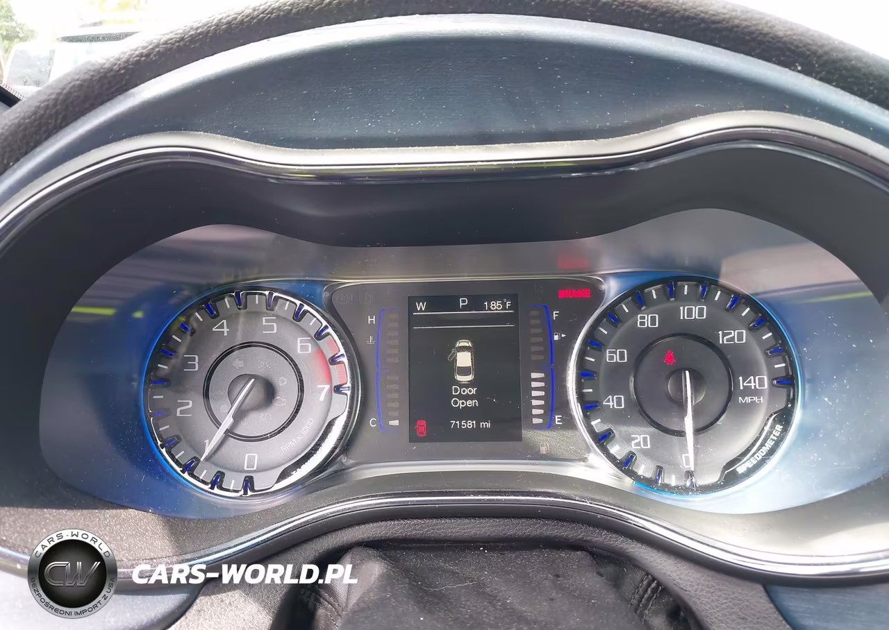 2015 Chrysler 200 S VIN:1C3CCCBB7FN555239 - 7
