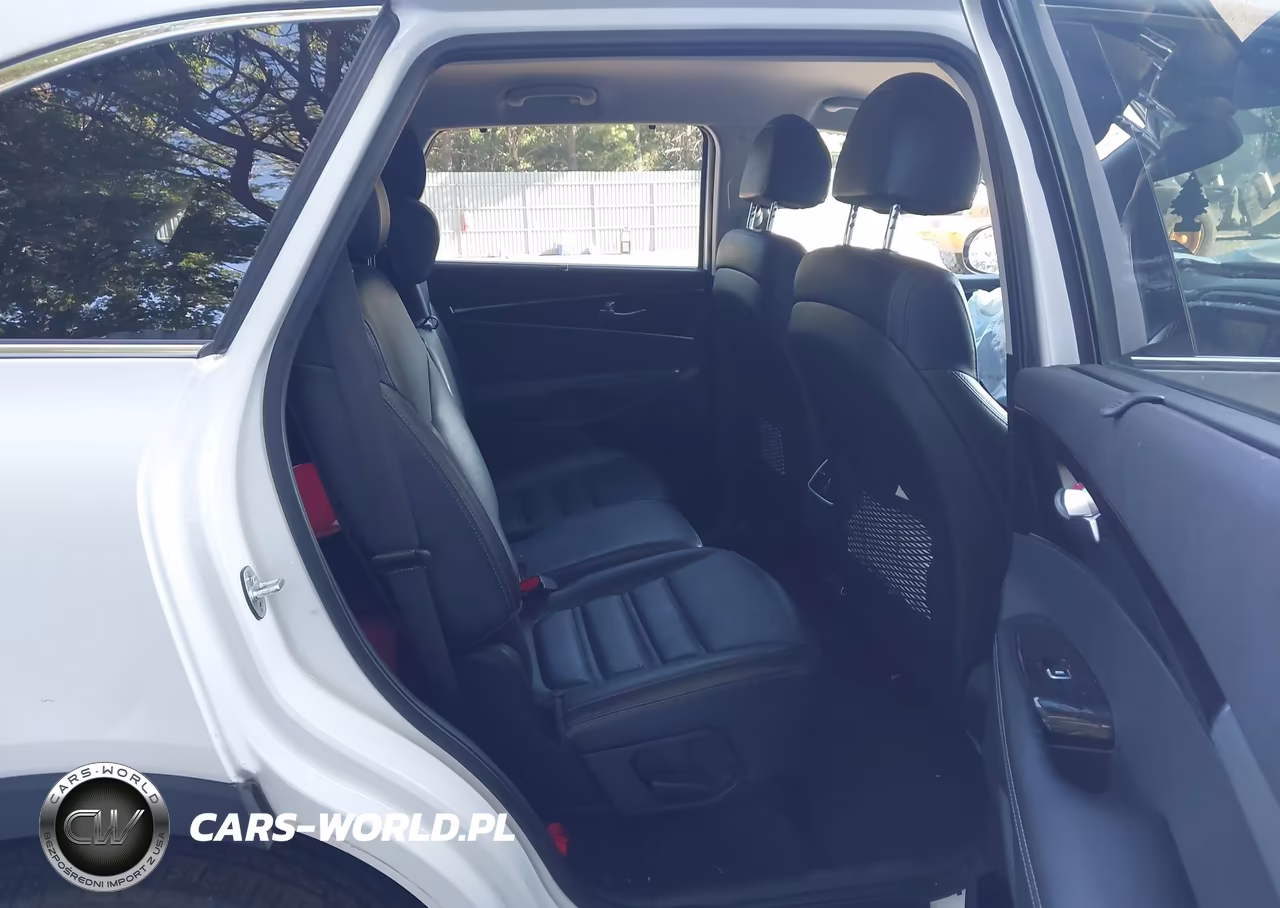 2018 Kia Sorento 3.3L Ex VIN:5XYPHDA54JG374549 - 8