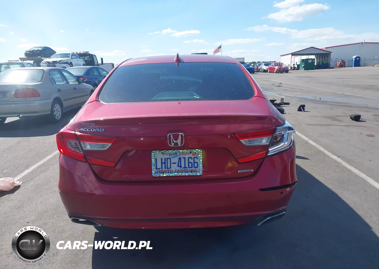 2018 Honda Accord Touring VIN:1HGCV1F97JA088116 - 15