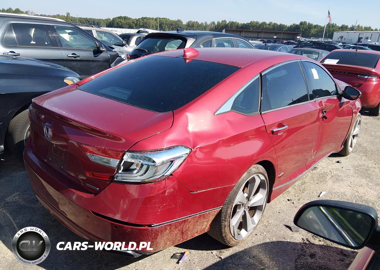 2018 Honda Accord Touring VIN:1HGCV1F97JA088116 - 4