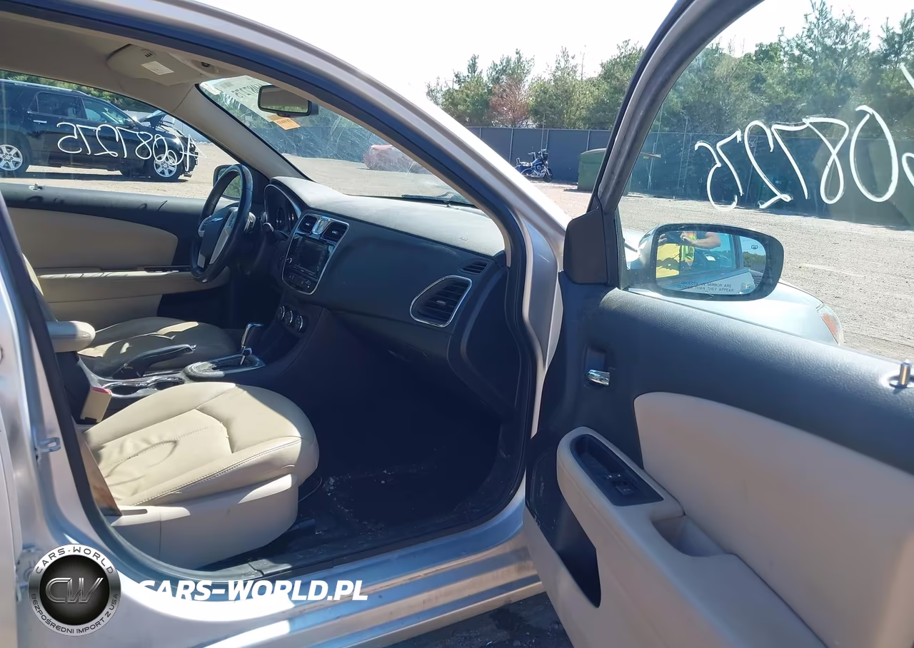 2012 Chrysler 200 Limited VIN:1C3CCBCG3CN279299 - 5
