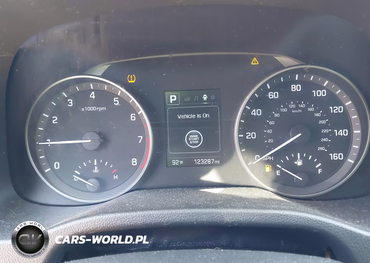 2018 Hyundai Elantra Value Edition VIN:KMHD84LF4JU575323 - 15