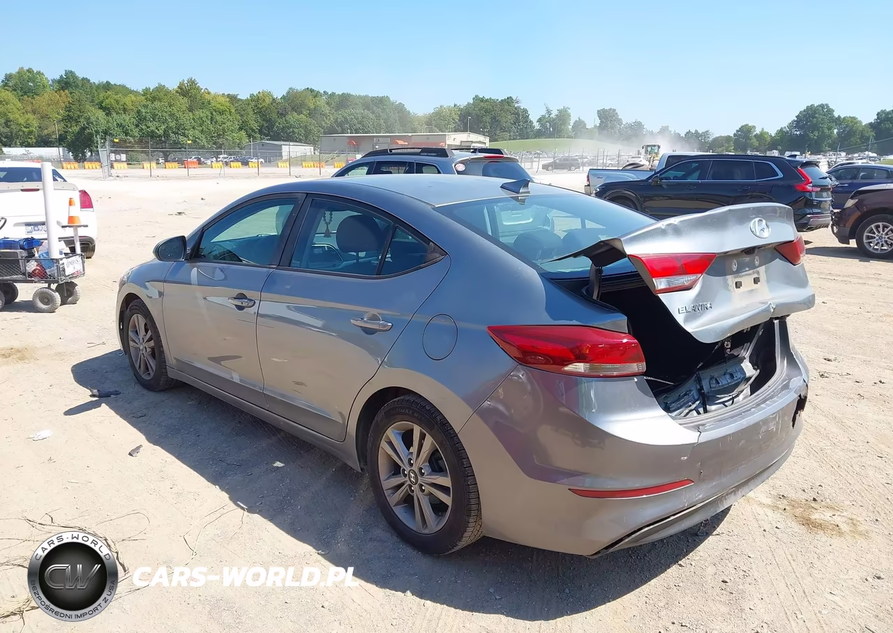 2018 Hyundai Elantra Value Edition VIN:KMHD84LF4JU575323 - 3