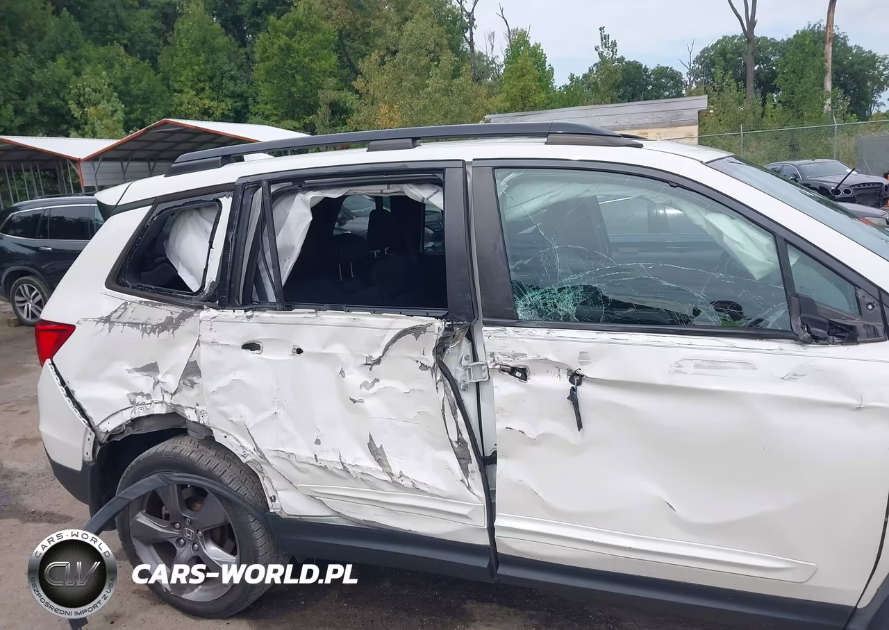 2019 Honda Passport Touring VIN:5FNYF8H95KB003872 - 6