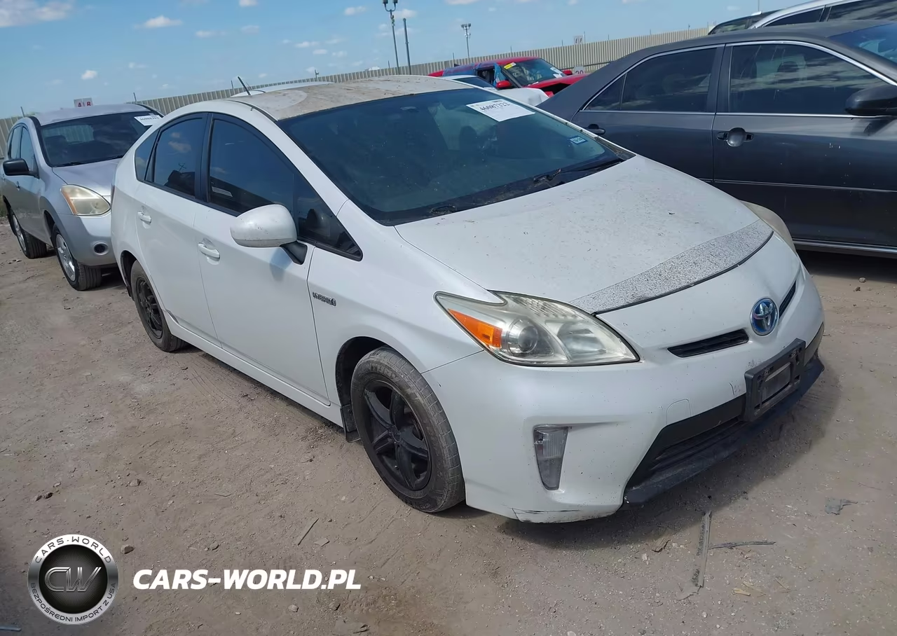 2013 Toyota Prius Two – zdjęcie 1 z 17