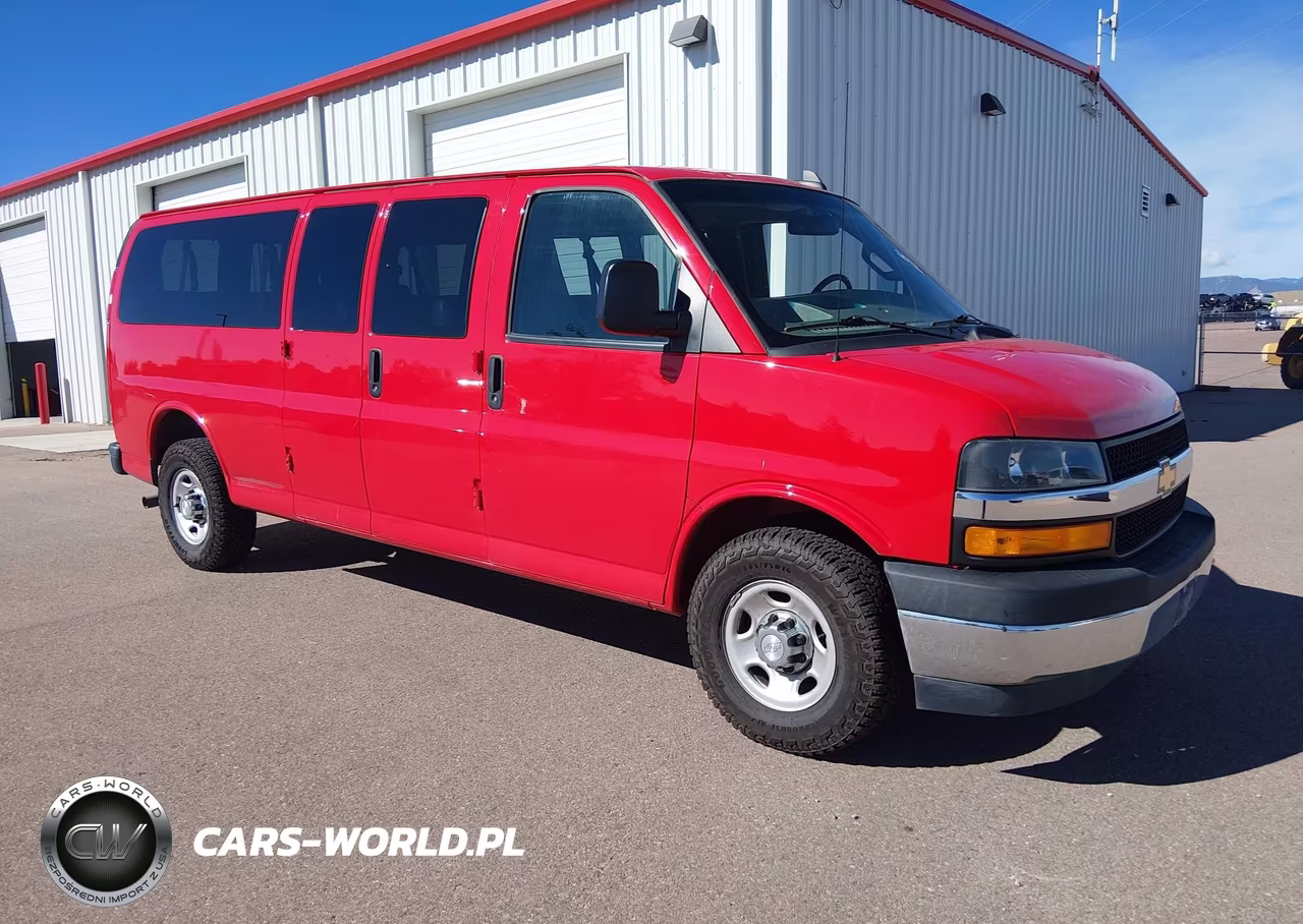 2018 Chevrolet Express 3500 Lt VIN:1GAZGPFG0J1300089 - 1