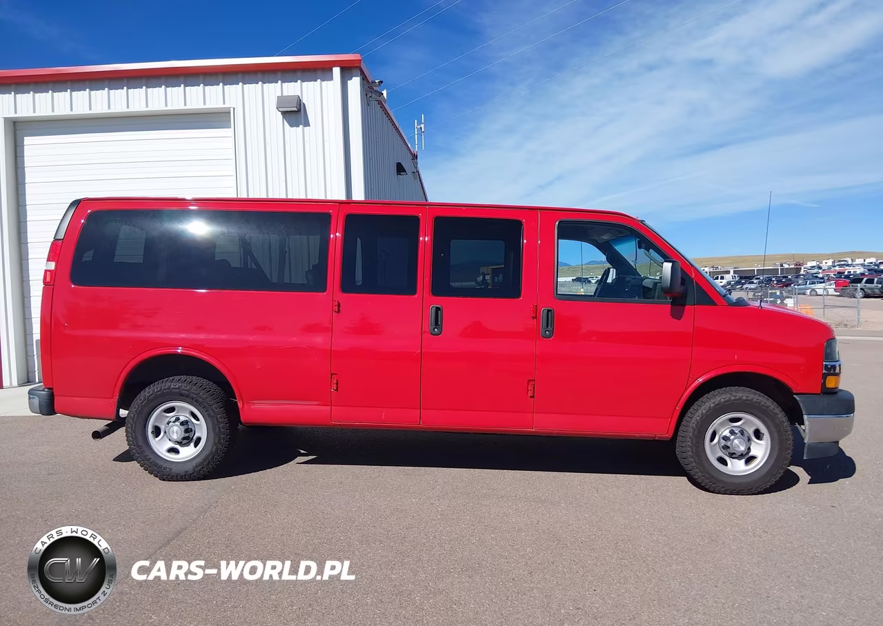 2018 Chevrolet Express 3500 Lt VIN:1GAZGPFG0J1300089 - 18
