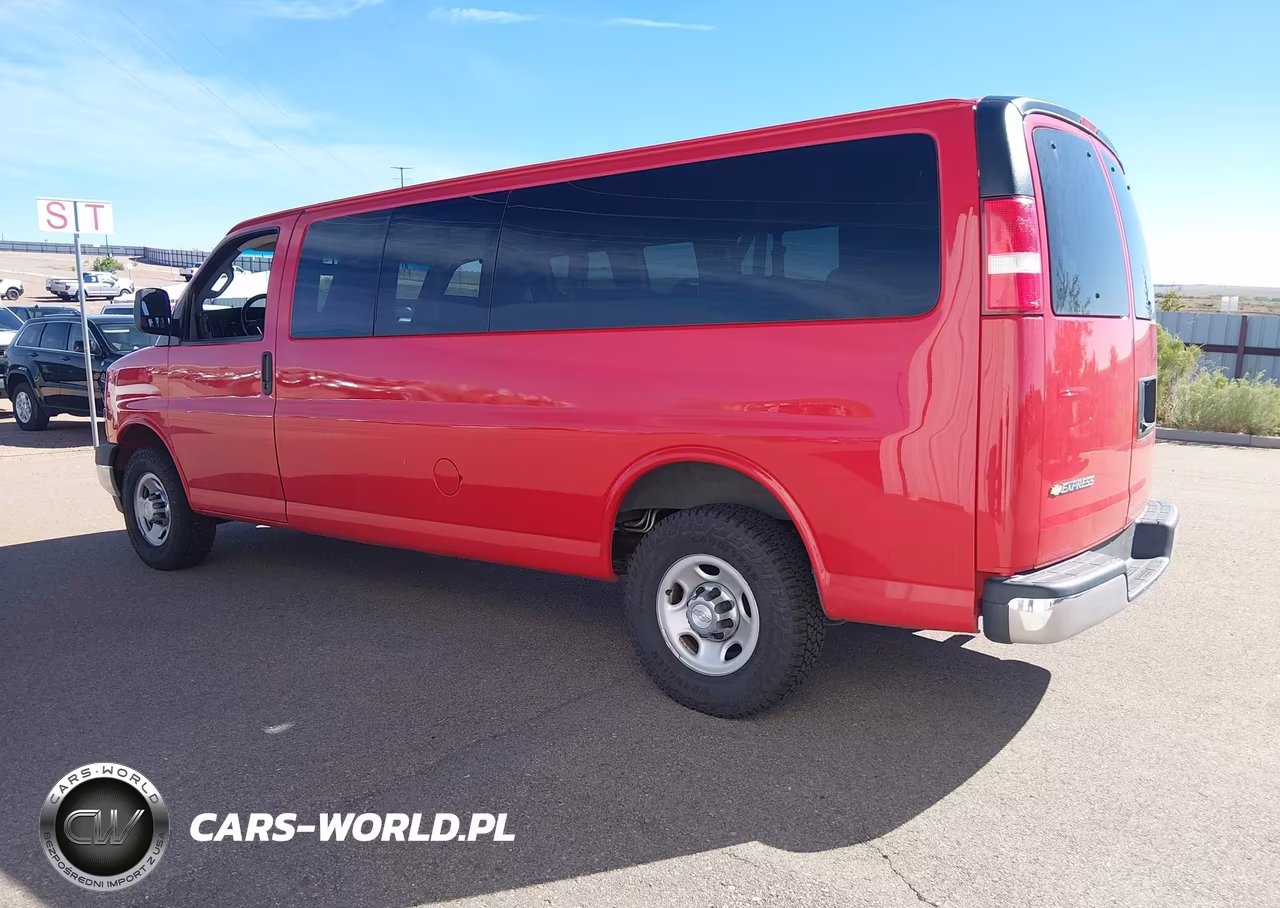 2018 Chevrolet Express 3500 Lt VIN:1GAZGPFG0J1300089 - 3